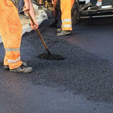 Best Driveway Crack Filling  in Greenfield, MO